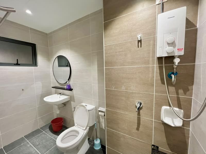 Service Residence for Rent at EDUSENTRAL - Fong Yan - Bathroom - PropertyGuru.com.my