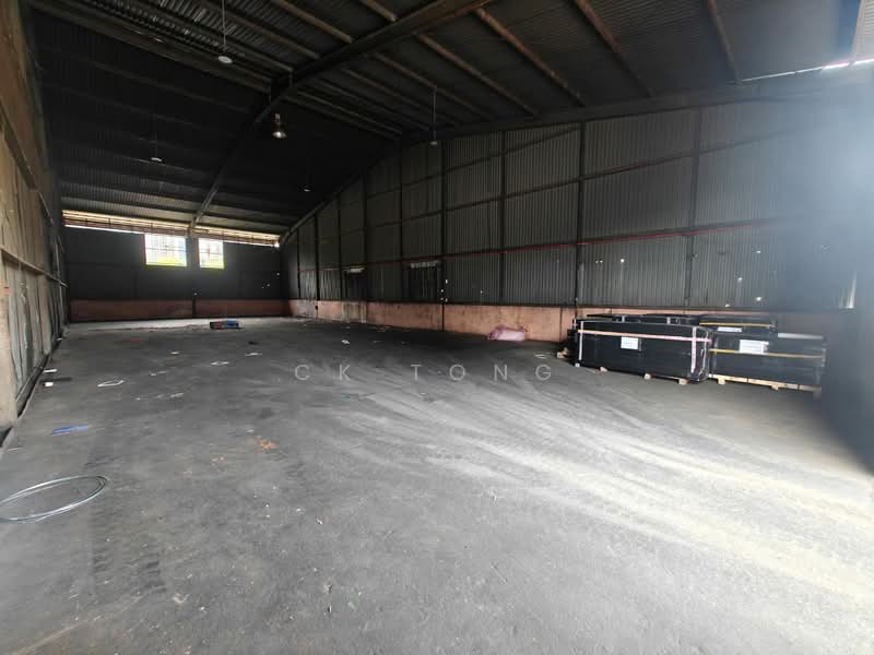 Warehouse for Rent in Jalan Kuching (Kuala Lumpur) - CK Tong - Interior - PropertyGuru.com.my