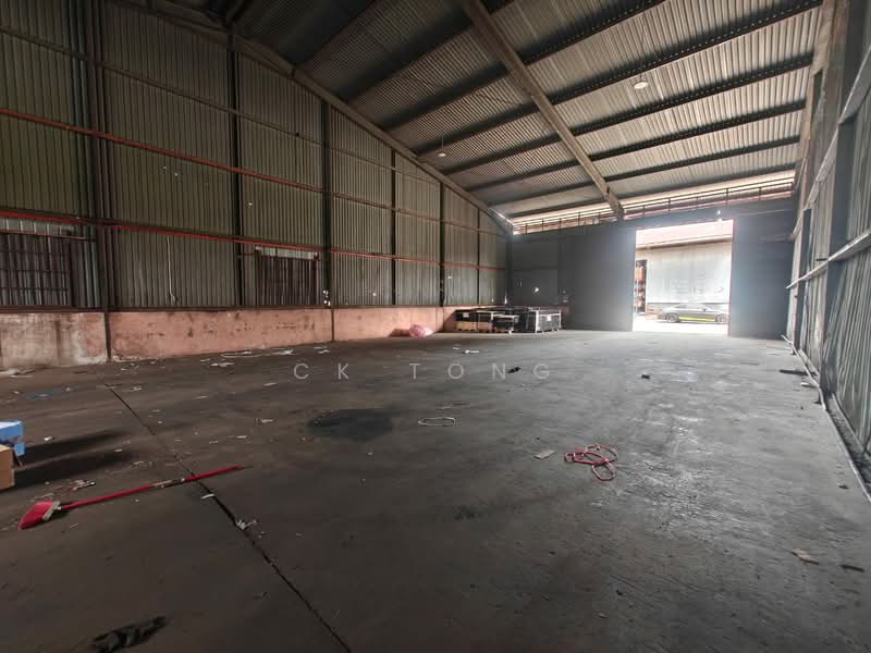 Warehouse for Rent in Jalan Kuching (Kuala Lumpur) - CK Tong - Interior - PropertyGuru.com.my