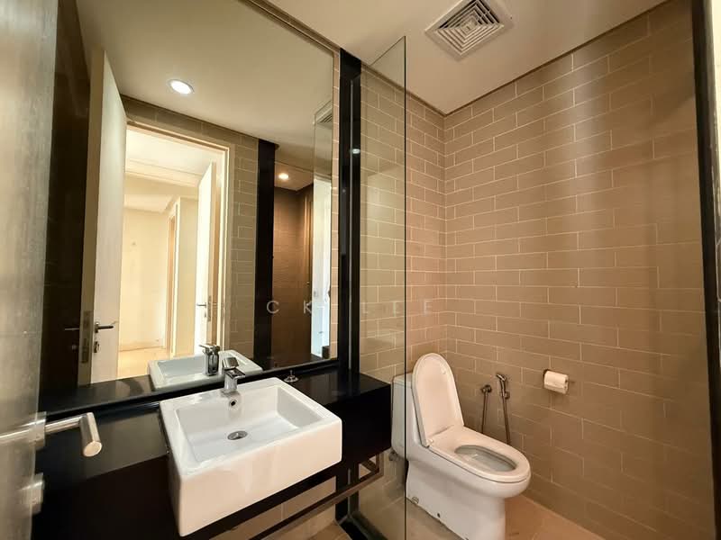 Kondominium untuk Dijual di Platinum Hill PV 3 - CK Lee - Bathroom - PropertyGuru.com.my