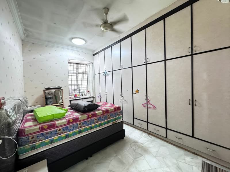 Rumah Teres 1 Tingkat untuk Dijual di Ulu Tiram (Johor) - Albert Liew - Bedroom - PropertyGuru.com.my