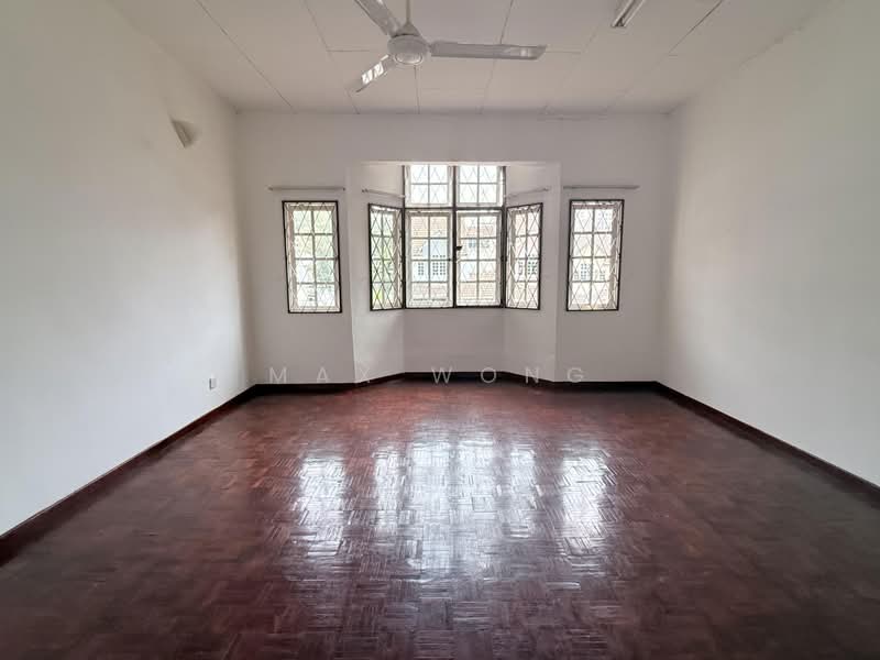 Rumah Teres 2-Tingkat untuk Dijual di Taman Bukit Jambul (Bukit Jambul) - Max Wong - PropertyGuru.com.my