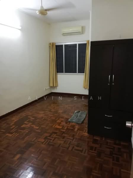 Rumah Teres untuk Disewa di Bandar Utama (Selangor) - Alvin Seah - Bedroom - PropertyGuru.com.my