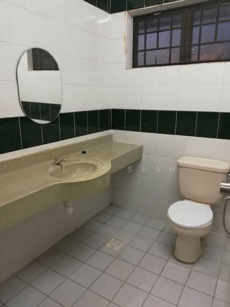 Rumah Teres untuk Disewa di Bandar Utama (Selangor) - Alvin Seah - Bathroom - PropertyGuru.com.my