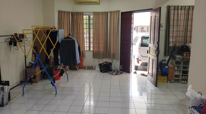 Terraced House for Rent in Bandar Utama (Selangor) - Alvin Seah - Living Room - PropertyGuru.com.my