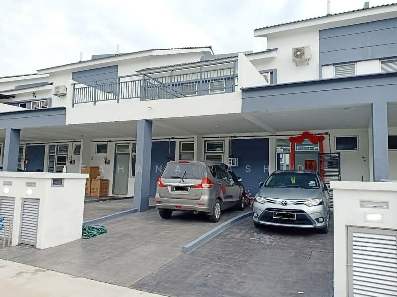 Townhouse for Sale in Bandar Puncak Alam (Puncak Alam) - Fahana Rashid - Exterior - PropertyGuru.com.my