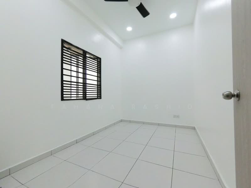 Townhouse for Sale in Bandar Puncak Alam (Puncak Alam) - Fahana Rashid - Interior - PropertyGuru.com.my