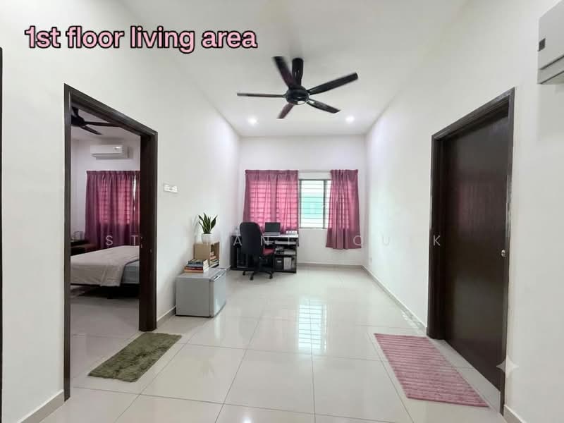 Rumah Berkembar untuk Dijual di Taman Sri Andalas (Klang) - Stephanie Quek - Living Room - PropertyGuru.com.my