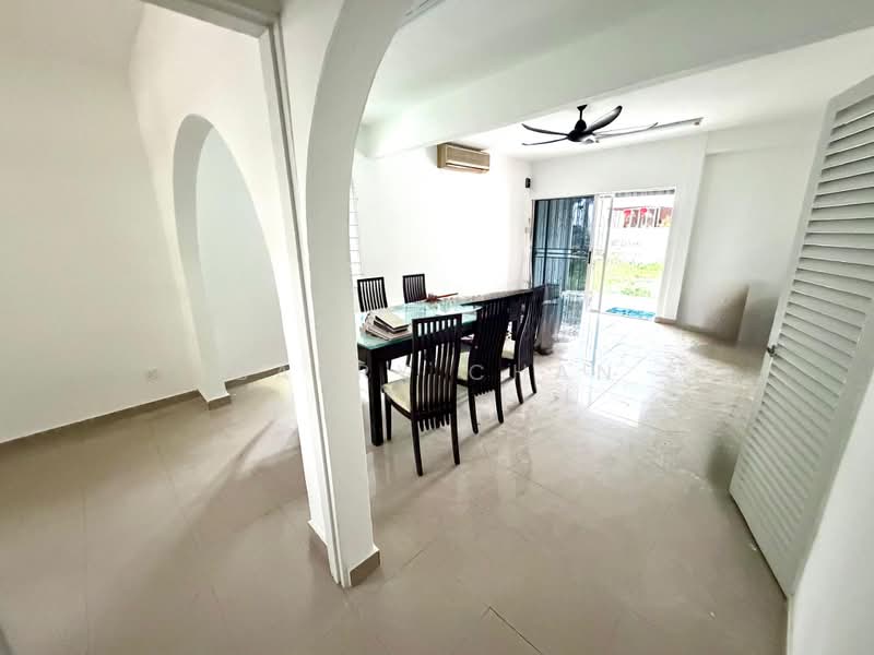 Rumah Teres 2 Tingkat untuk Disewa di Subang Jaya (Selangor) - BARRY CHAN - Dining Room - PropertyGuru.com.my