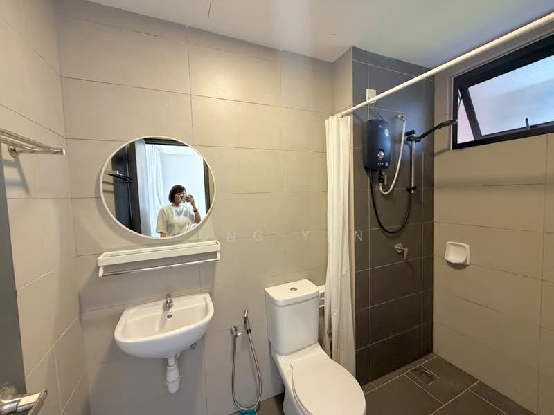 Servis Apartment untuk Disewa di EDUSENTRAL - Fong Yan - Bathroom - PropertyGuru.com.my