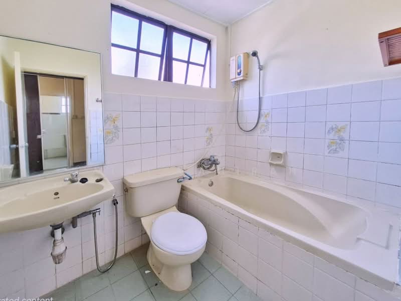 Rumah Teres 2 Tingkat untuk Dijual di Taman Setiawangsa (Setiawangsa) - Aimi Mahirah - Bathroom - PropertyGuru.com.my
