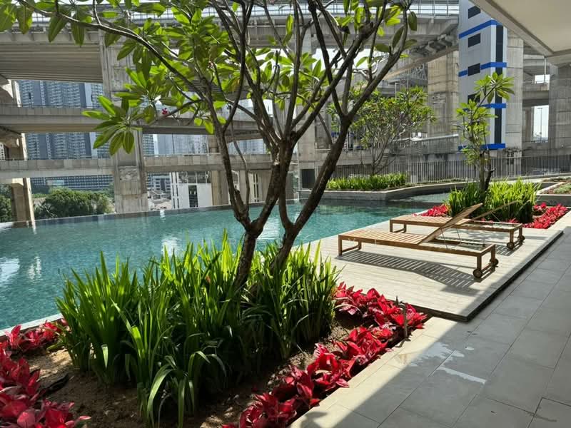 Servis Apartment untuk Disewa di Montena - Chris Tye - Pool - PropertyGuru.com.my