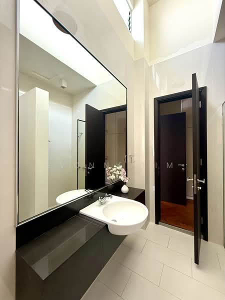 Rumah Teres 2.5 Tingkat untuk Dijual di Seri Tanjung Pinang (Tanjung Tokong) - Evonne Lim - Bathroom - PropertyGuru.com.my