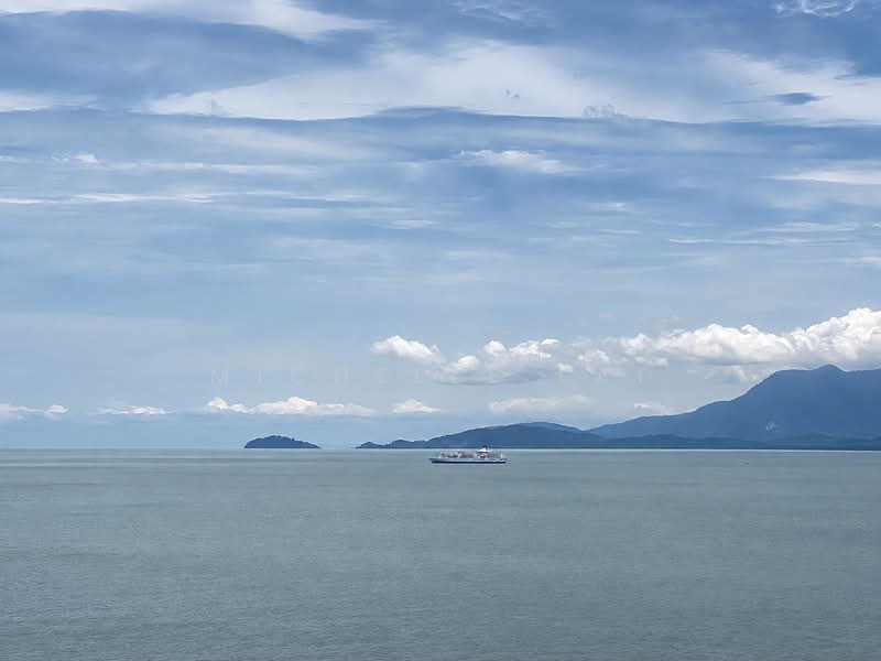 Kondominium untuk Dijual di Infinity Beachfront Condominium - Michelle Lai - Exterior - PropertyGuru.com.my