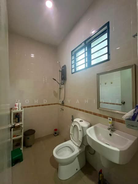 Rumah Banglo untuk Dijual di Sungai Buloh (Selangor) - Mohd Syahidie - Bathroom - PropertyGuru.com.my