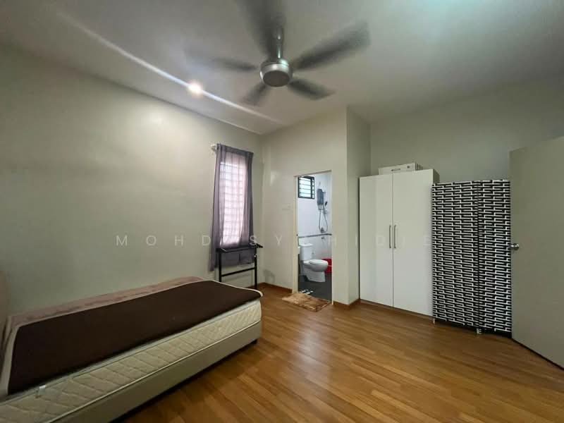 Rumah Banglo untuk Dijual di Sungai Buloh (Selangor) - Mohd Syahidie - Bedroom - PropertyGuru.com.my