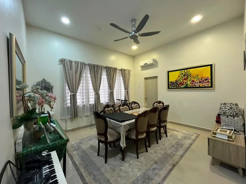 Rumah Banglo untuk Dijual di Sungai Buloh (Selangor) - Mohd Syahidie - Dining Room - PropertyGuru.com.my