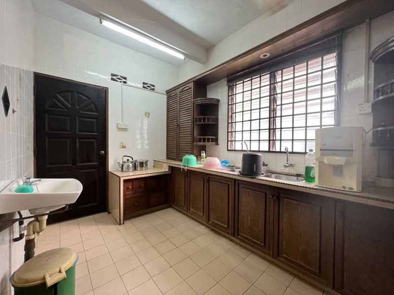 2-storey Terraced House for Sale in Taman Pulasan (Alor Setar) - Ryan Ooi - Kitchen - PropertyGuru.com.my