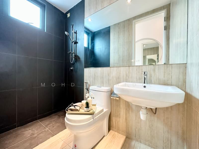 Rumah Teres 2 Tingkat untuk Dijual di Selayang (Selangor) - Mohd Syahidie - Bathroom - PropertyGuru.com.my