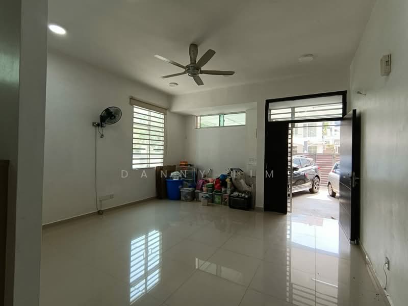 Rumah Berkembar untuk Dijual di Sungai Ara (Penang) - Danny Lim - Living Room - PropertyGuru.com.my