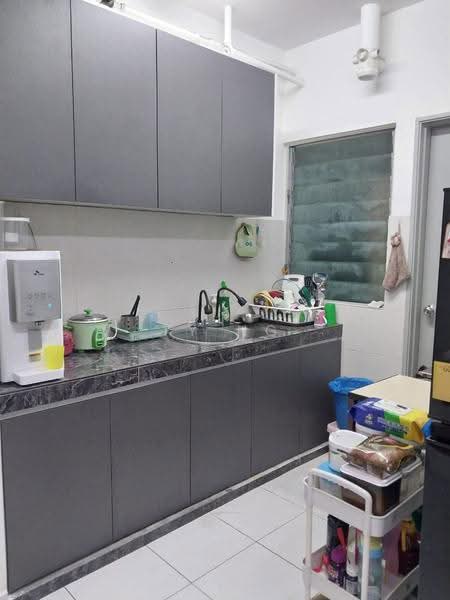 Apartment for Sale at Pangsapuri Seri Utama - TY Ng - Kitchen - PropertyGuru.com.my