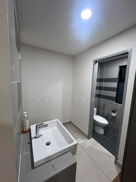 Servis Apartment untuk Disewa di G Residence - Kai Jing - Bathroom - PropertyGuru.com.my