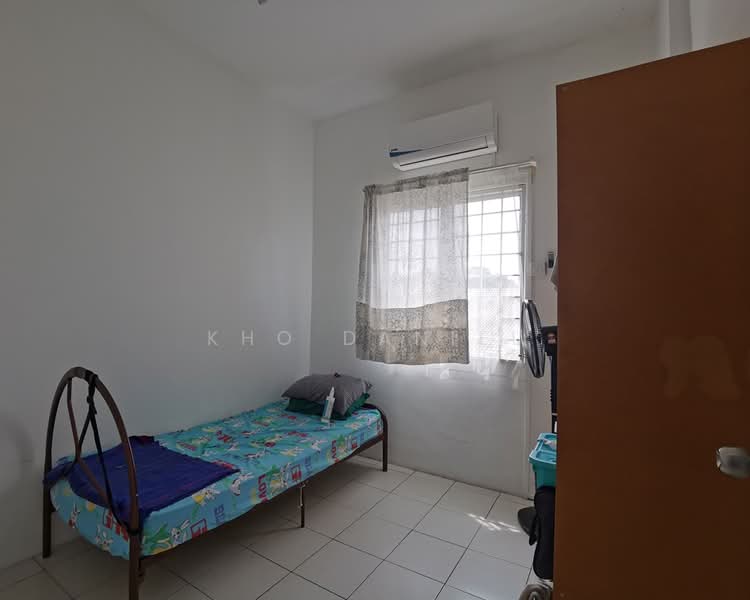 Apartment for Sale at Idaman Court - Kho Daniel - Bedroom - PropertyGuru.com.my