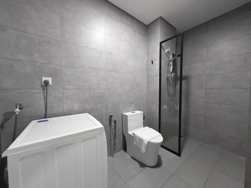 Servis Apartment untuk Disewa di Cubic Botanical - Renetta Jau - Bathroom - PropertyGuru.com.my