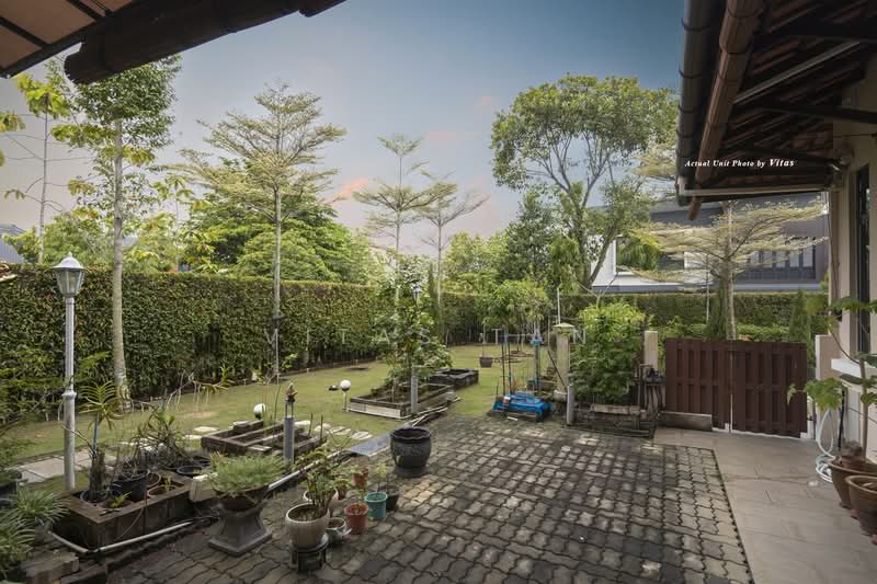 Bungalow for Sale in Setia Eco Park (Setia Alam) - Vitas Tan - Garden - PropertyGuru.com.my