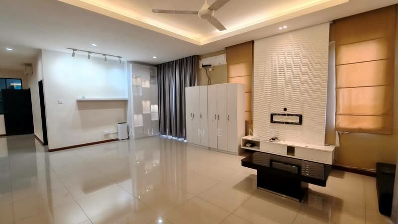 Cluster House for Rent in Johor Bahru (Johor) - Pauline Ng - Living Room - PropertyGuru.com.my