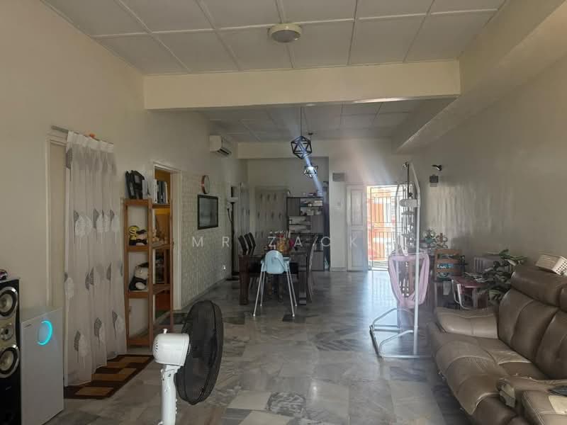 Apartment for Sale at Pangsapuri Excelsa - Mr Zack - Living Room - PropertyGuru.com.my