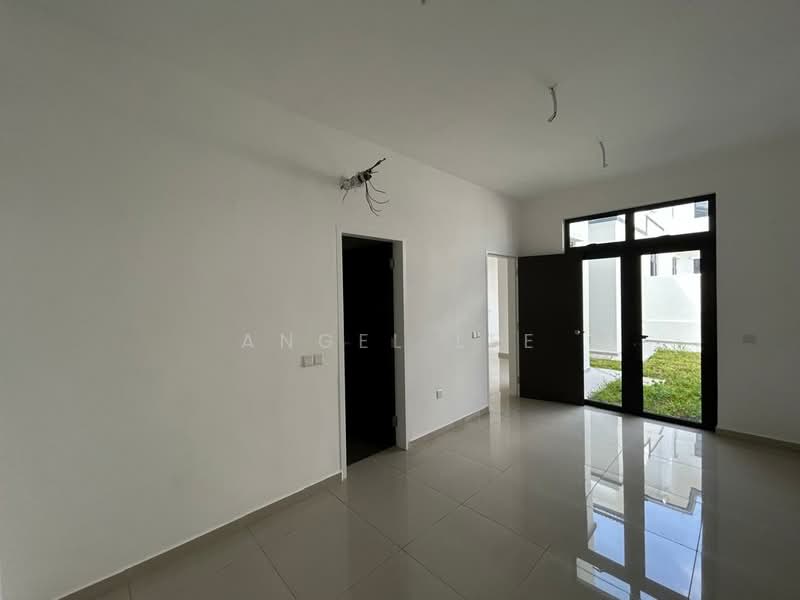 Cluster House for Sale in Eco Botanic (Iskandar Puteri (Nusajaya)) - Angel Lee - Living Room - PropertyGuru.com.my