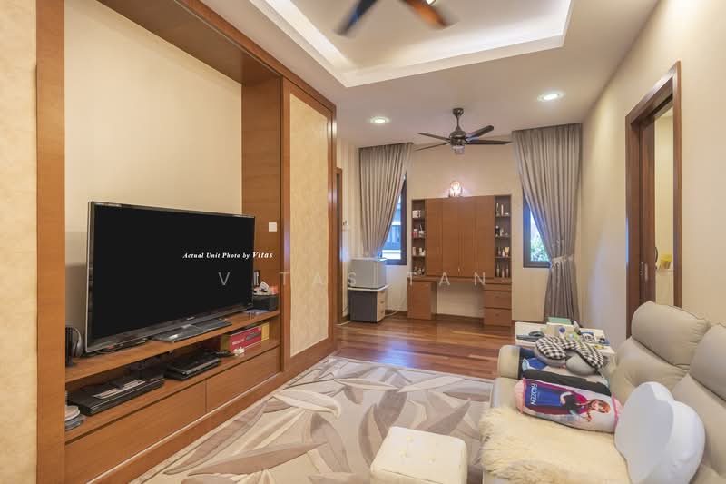 Bungalow for Sale in Setia Eco Park (Setia Alam) - Vitas Tan - Living Room - PropertyGuru.com.my