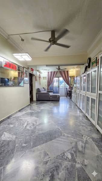 Pangsapuri untuk Dijual di Sri Jinjang - Kent Chong - Living Room - PropertyGuru.com.my