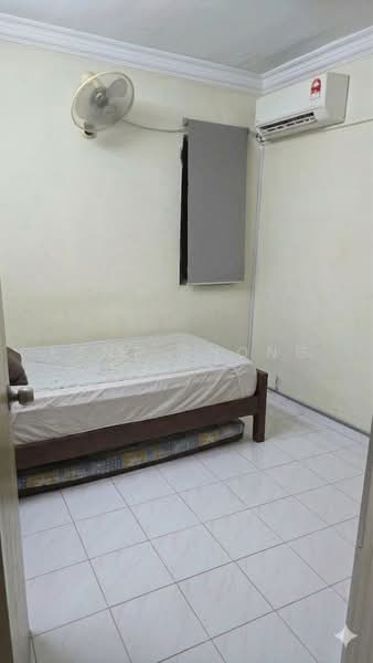 Pangsapuri untuk Dijual di Sri Jinjang - Kent Chong - Bedroom - PropertyGuru.com.my