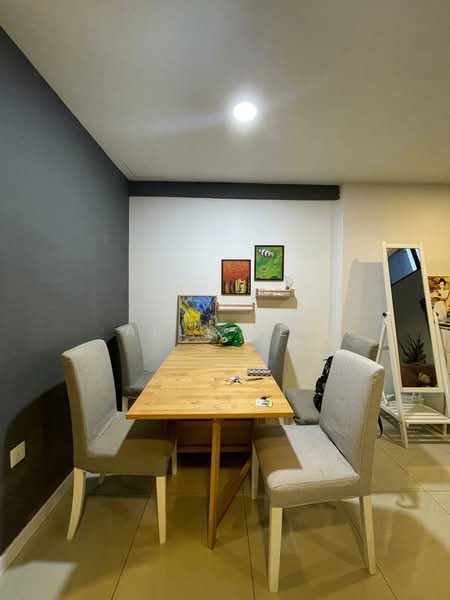 Servis Apartment untuk Disewa di D'Latour - Ally Lee - Dining Room - PropertyGuru.com.my