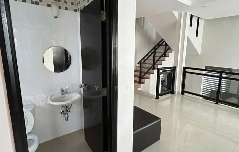 3-storey Terraced House for Sale in Valencia (Sungai Buloh) - Pinky Choong - PropertyGuru.com.my