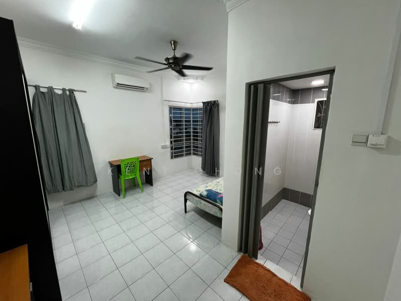 Pangsapuri untuk Dijual di Villa Tropika - Kent Chong - Bedroom - PropertyGuru.com.my