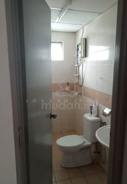 Kondominium untuk Disewa di Puncak Banyan - Jovane Por - Bathroom - PropertyGuru.com.my