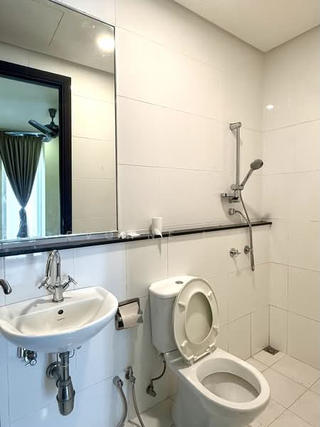 Rumah Berkembar untuk Dijual di Seri Tanjung Pinang (Tanjung Tokong) - Evonne Lim - Bathroom - PropertyGuru.com.my