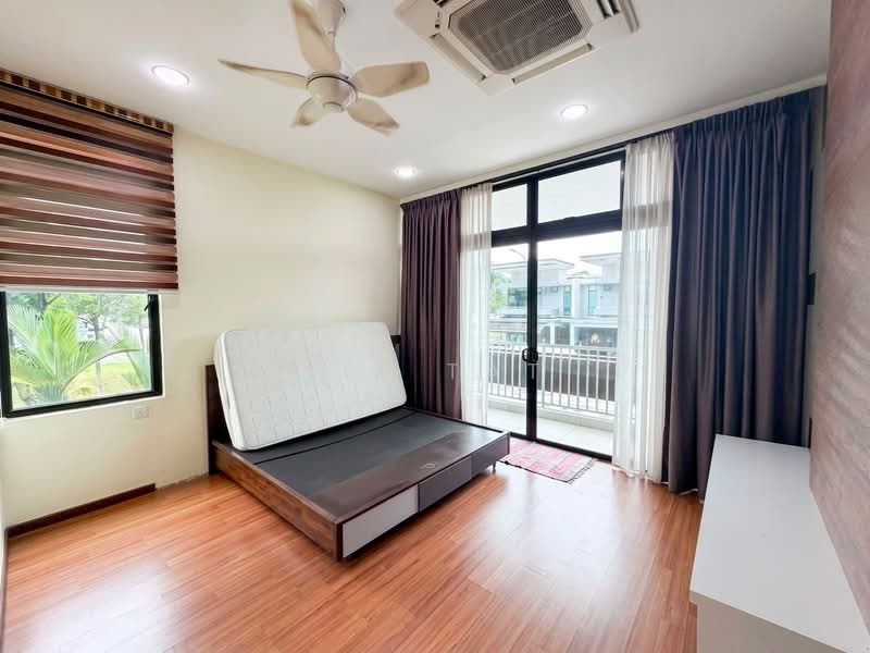 Cluster House for Sale in Setia Eco Cascadia (Tebrau) - Yik Tat - PropertyGuru.com.my