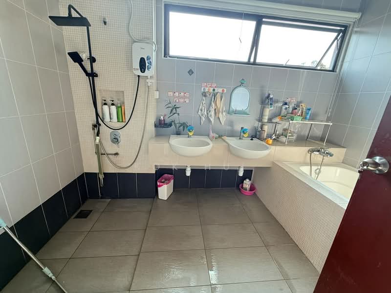 Bungalow for Sale in Ledang Heights (Iskandar Puteri (Nusajaya)) - Kok Hui - Bathroom - PropertyGuru.com.my