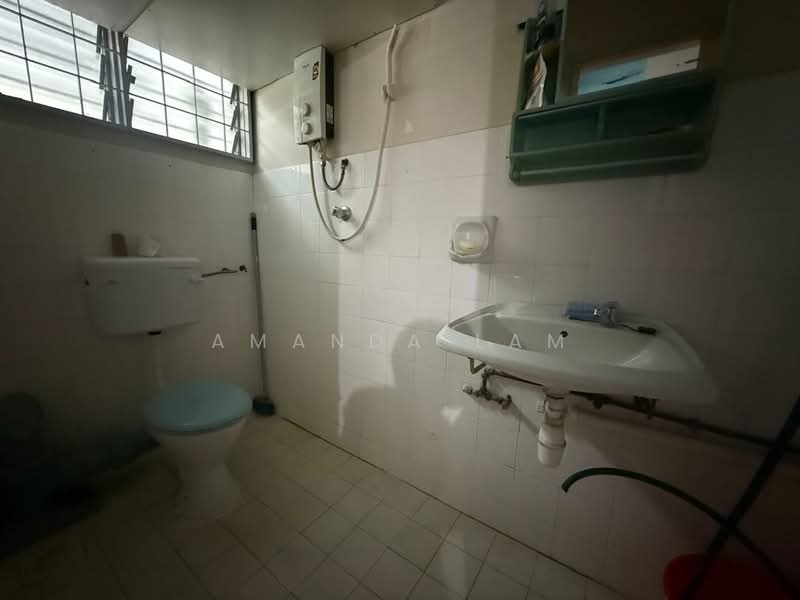 Rumah Teres 1 Tingkat untuk Dijual di Tanjung Bungah (Penang) - Amanda Lam - Bathroom - PropertyGuru.com.my