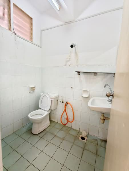 Pangsapuri untuk Disewa di Sri Awana Townhouse - Nick Low - Bathroom - PropertyGuru.com.my