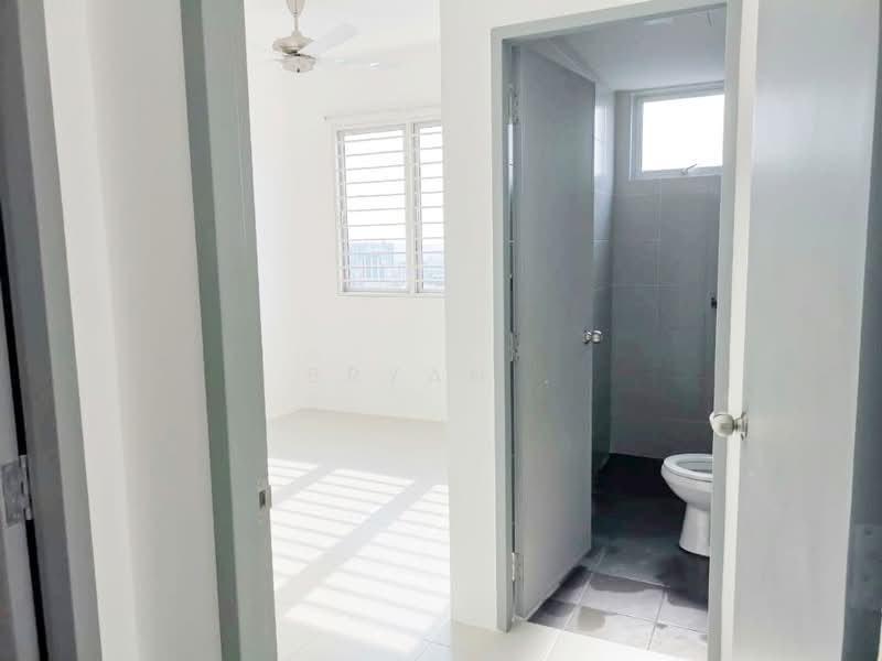 Pangsapuri untuk Disewa di Residensi Vista Wirajaya - Bryan . - Bedroom - PropertyGuru.com.my