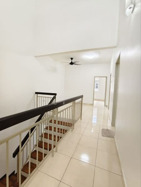 Rumah Teres 2 Tingkat untuk Disewa di Mutiara Rini (Skudai) - Nick Low - Corridor - PropertyGuru.com.my