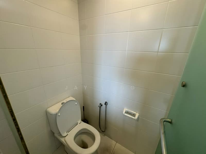 Servis Apartment untuk Disewa di Trefoil @ Setia City - Jay Yong - Bathroom - PropertyGuru.com.my