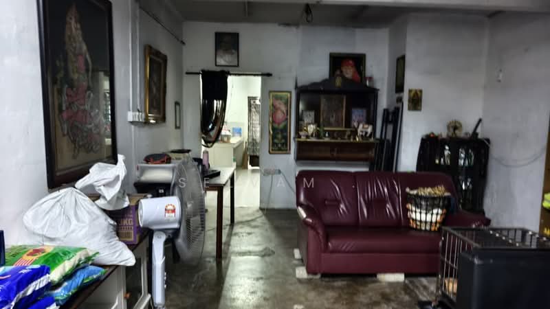 Rumah Teres 2 Tingkat untuk Dijual di Petaling Jaya (Selangor) - Selvam . - Living Room - PropertyGuru.com.my
