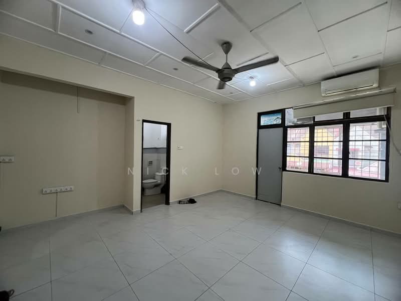 Rumah Teres 2 Tingkat untuk Disewa di Permas Jaya (Johor) - Nick Low - Interior - PropertyGuru.com.my