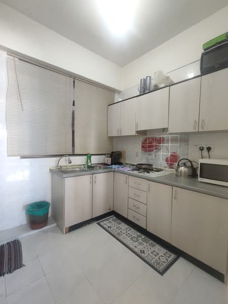 Condominium for Rent at Eden Seaview Condominium - Desmond Lee - Kitchen - PropertyGuru.com.my